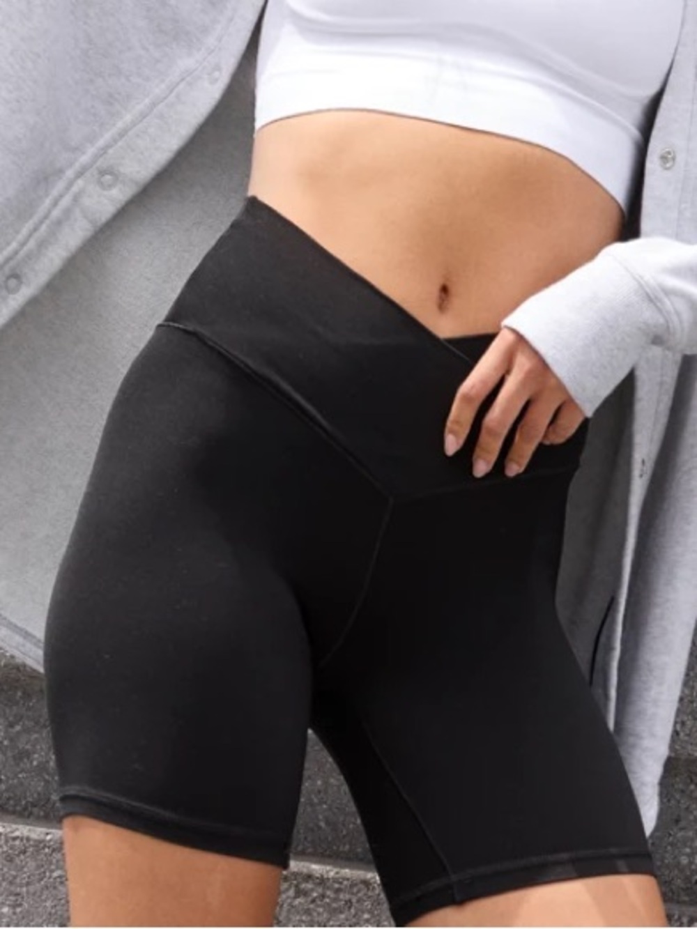 OFFLINE by Aerie Real Me Crossover 7” Bike Shorts Black - Size Small